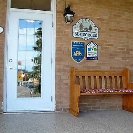Auberge Le St-Georges Saguenay Zewnętrze zdjęcie