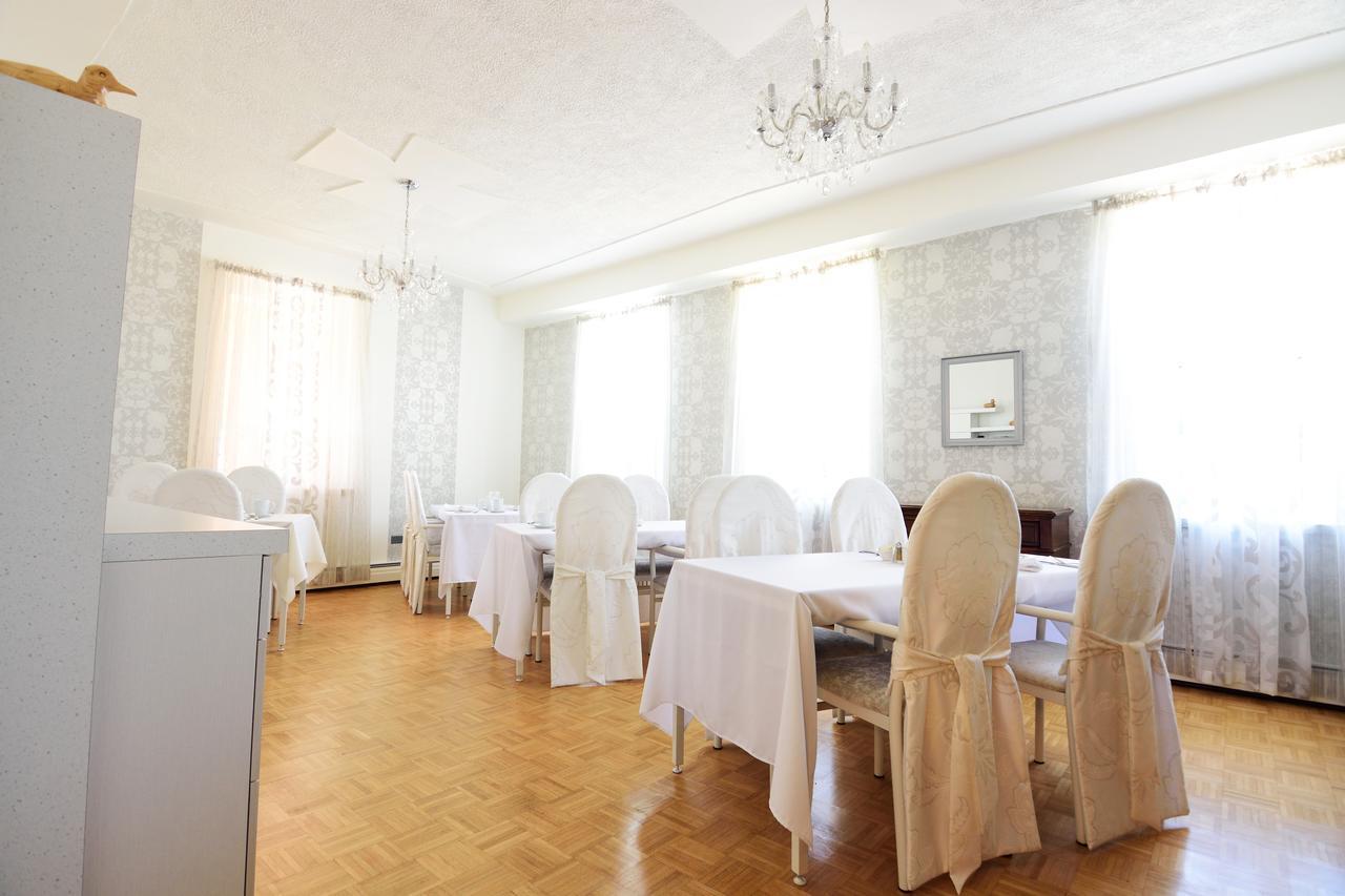 Auberge Le St-Georges Saguenay Zewnętrze zdjęcie