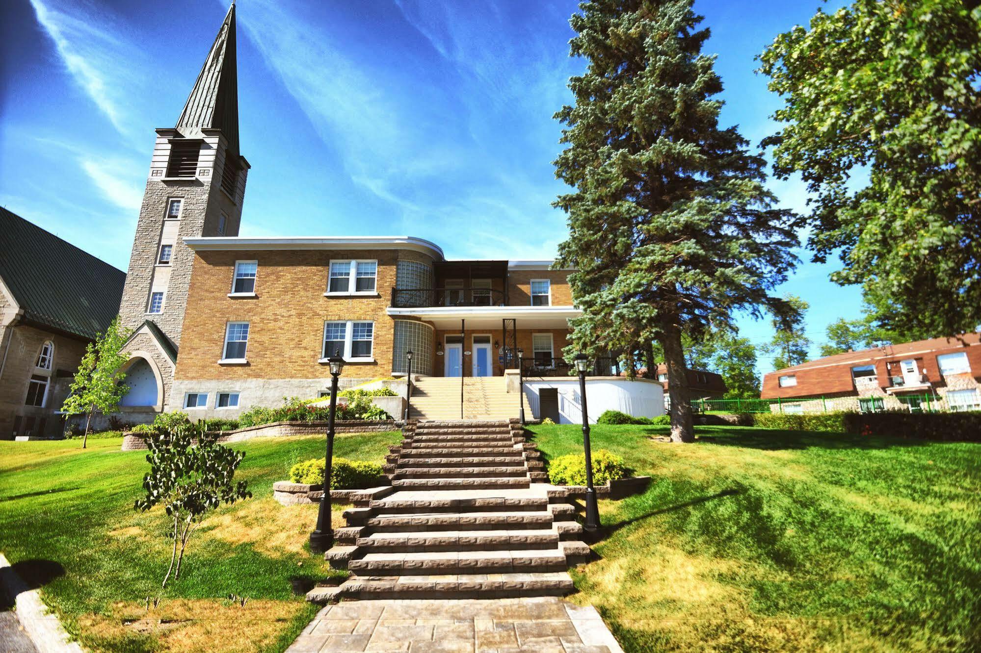 Auberge Le St-Georges Saguenay Zewnętrze zdjęcie