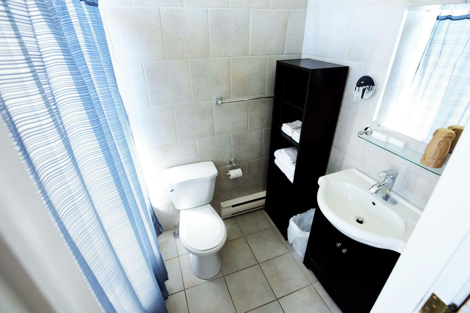 Auberge Le St-Georges Saguenay Zewnętrze zdjęcie