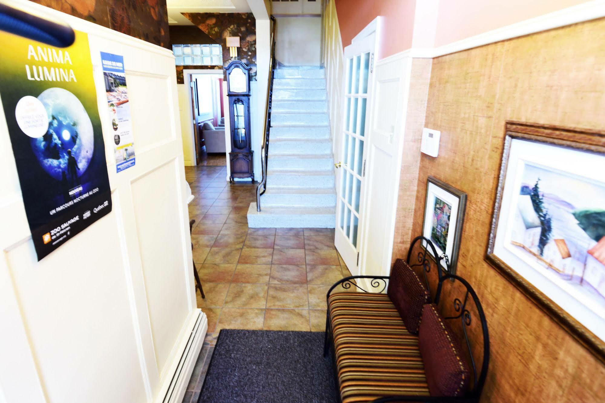 Auberge Le St-Georges Saguenay Zewnętrze zdjęcie