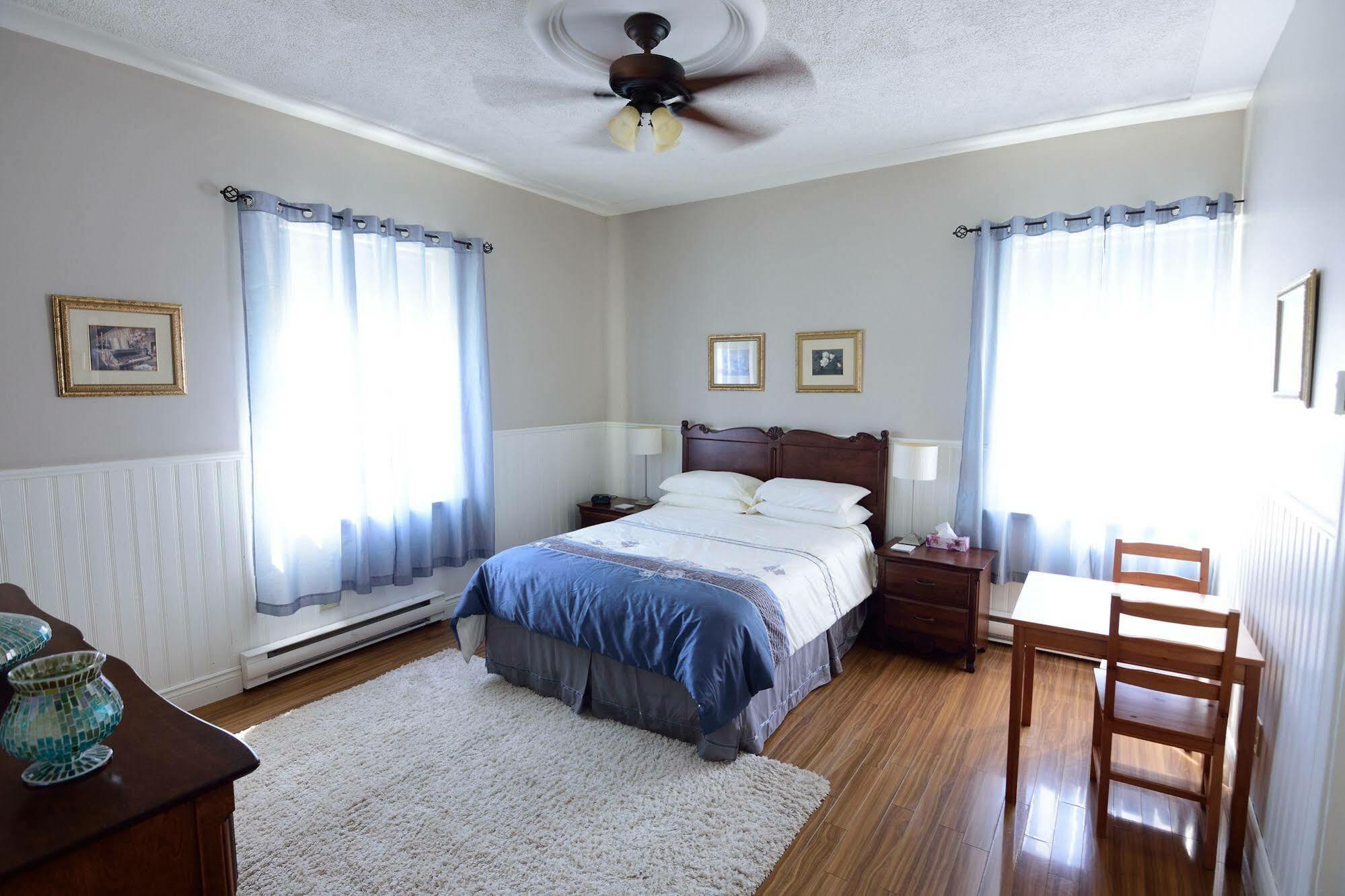 Auberge Le St-Georges Saguenay Zewnętrze zdjęcie